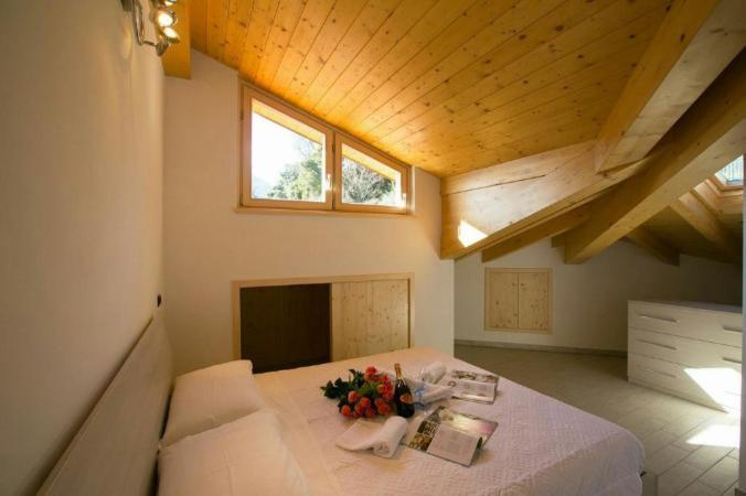 Residenza Christian Apartment Gravedona Luaran gambar