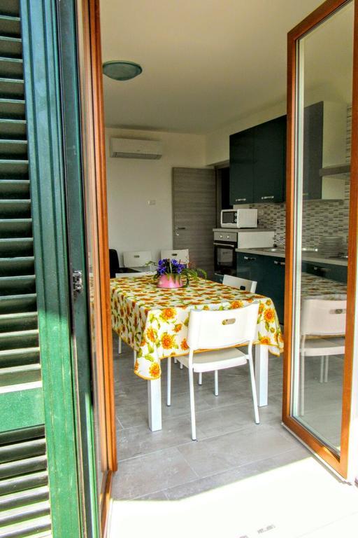 Residenza Christian Apartment Gravedona Luaran gambar